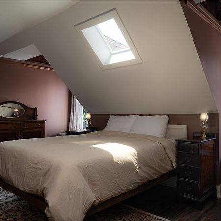 The Nuwray Hotel & Carriage House Burnsville エクステリア 写真