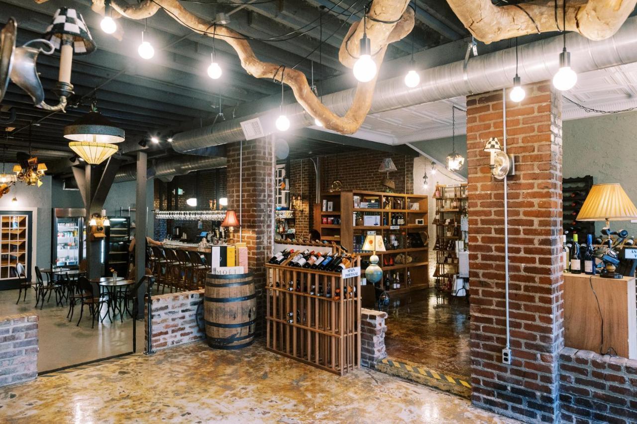 The Nuwray Hotel & Carriage House Burnsville エクステリア 写真