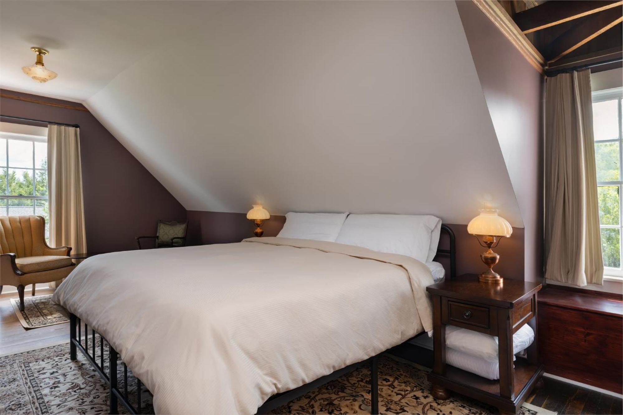 The Nuwray Hotel & Carriage House Burnsville エクステリア 写真