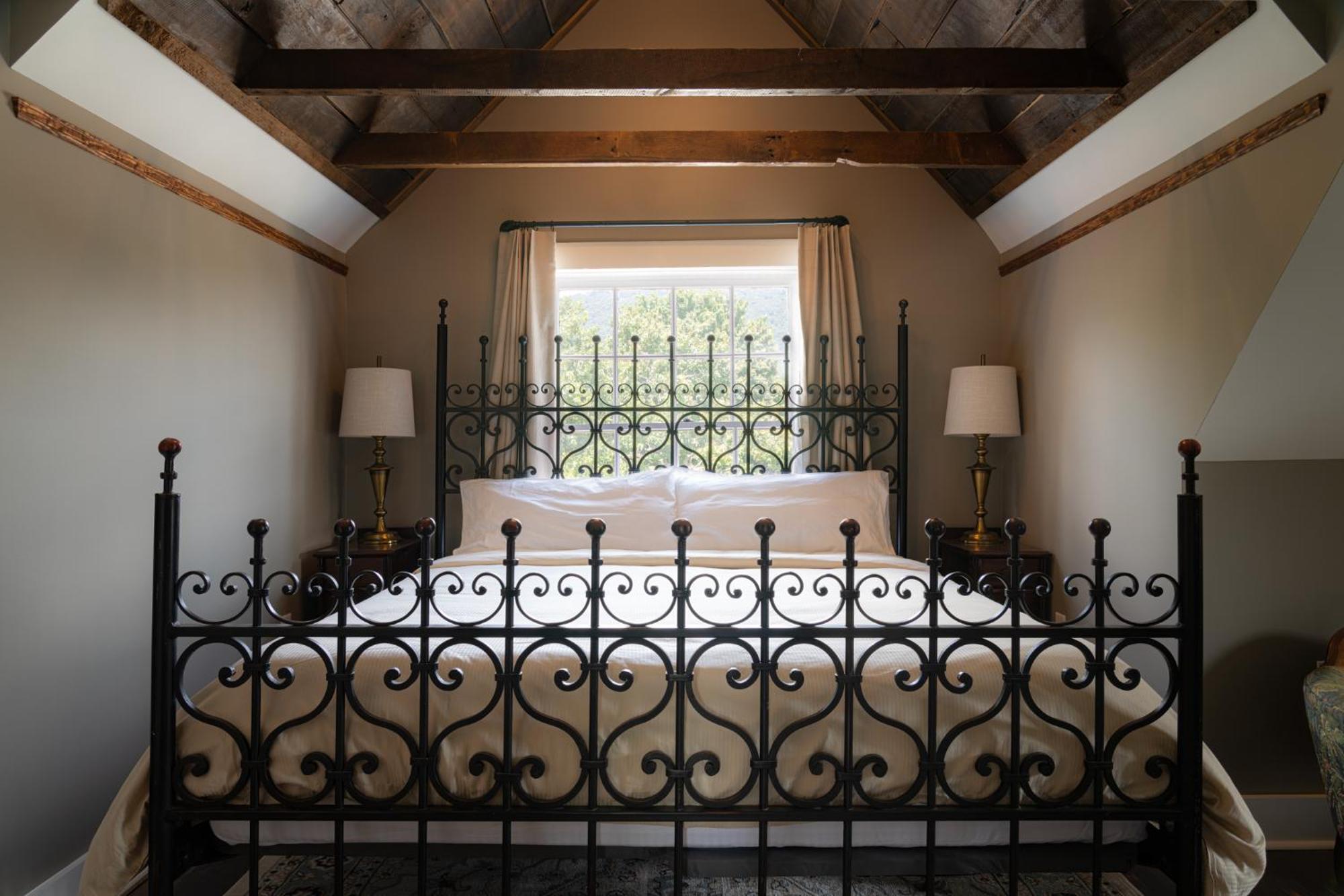The Nuwray Hotel & Carriage House Burnsville エクステリア 写真
