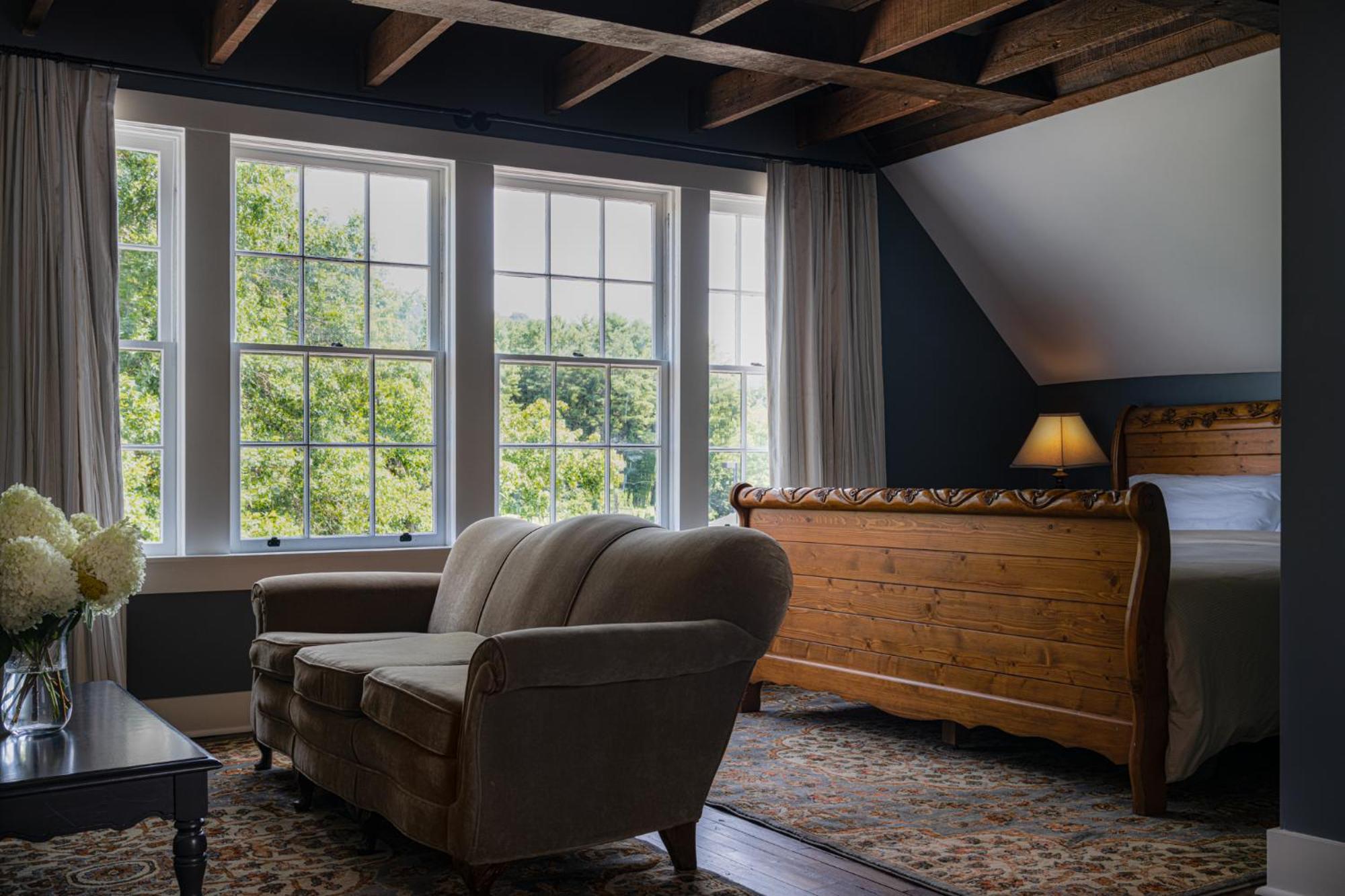The Nuwray Hotel & Carriage House Burnsville エクステリア 写真
