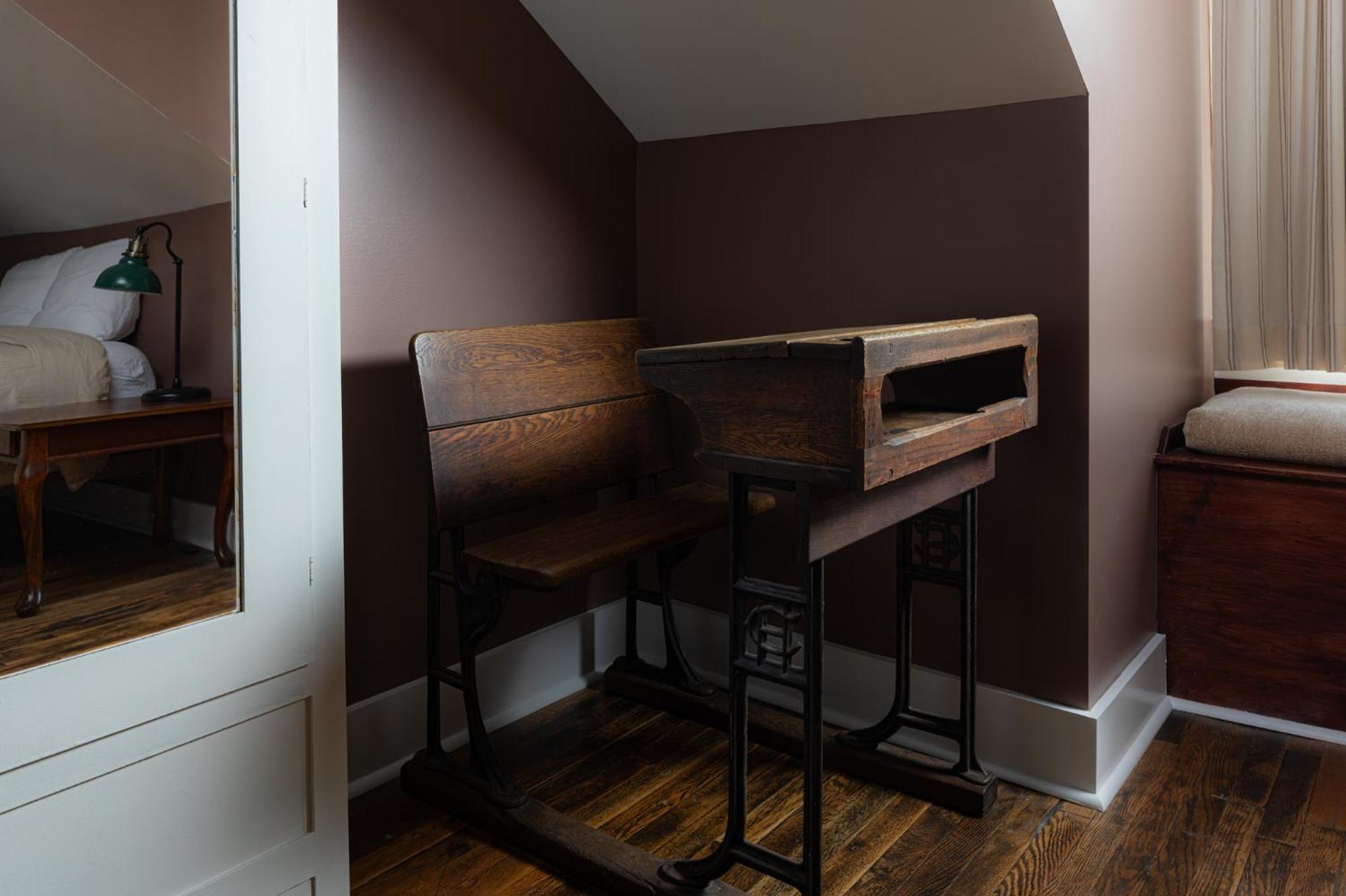 The Nuwray Hotel & Carriage House Burnsville エクステリア 写真