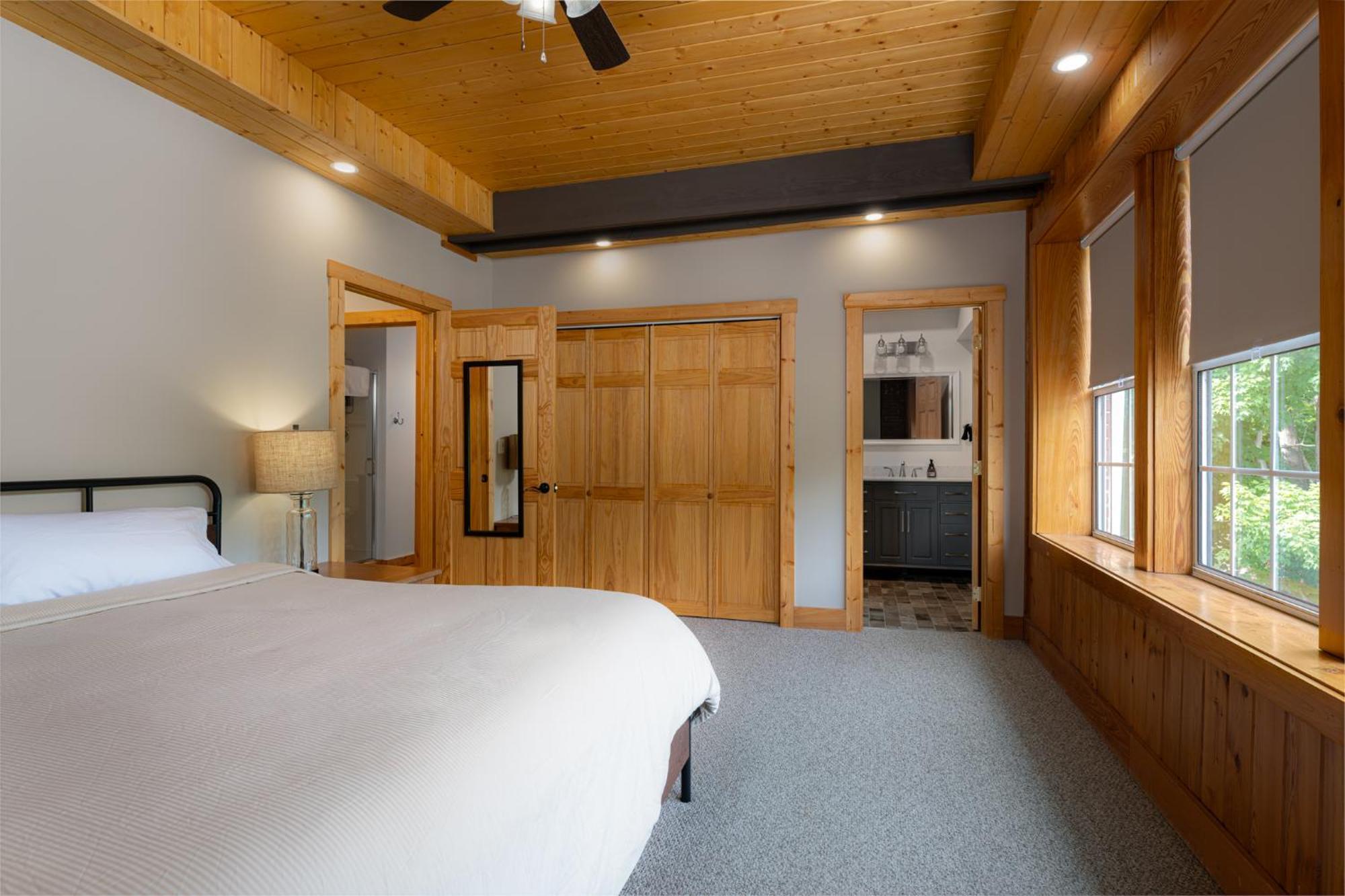 The Nuwray Hotel & Carriage House Burnsville エクステリア 写真